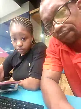 Snapshot of Sgeme325is chatting on February 9, 9:26 am Sgeme325is online show from February 9, 9:26 am