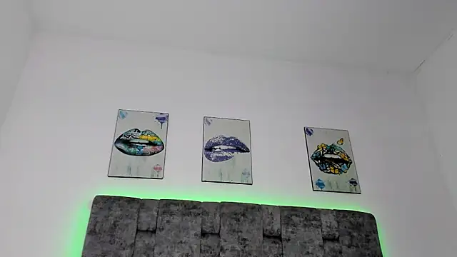 Julifoxx online show from March 19, 11:03 pm