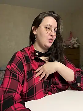 Snapshot of hungry1bunny chatting on December 19, 12:06 am hungry1bunny online show from December 19, 12:06 am