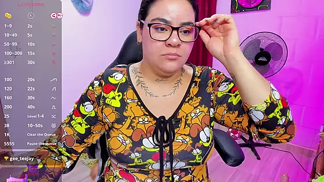 Sharon hils online show from December 22, 1:33 pm