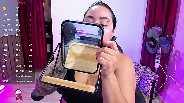 Sharon hils online show from January 3, 5:42 pm