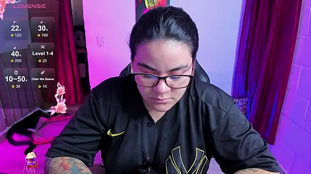 Sharon hils online show from January 24, 7:28 pm