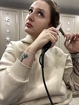 Snapshot of AnnaRichmond chatting on January 7, 2:53 am AnnaRichmond online show from January 7, 2:53 am
