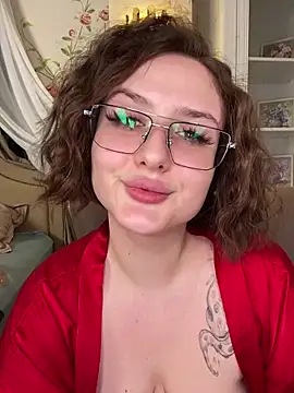 Snapshot of AnnaRichmond chatting on February 2, 6:37 am AnnaRichmond online show from February 2, 6:37 am