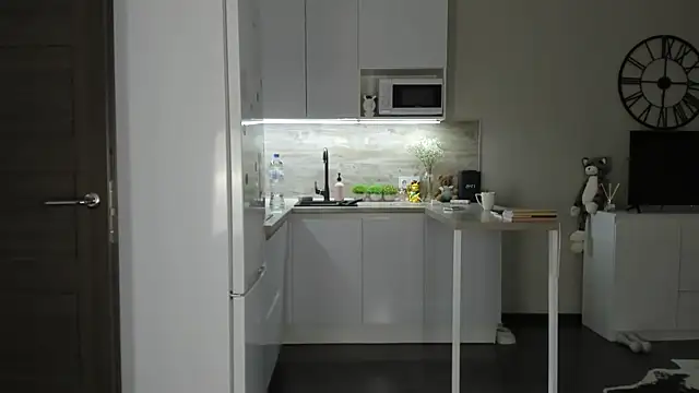 nilliluv online show from February 13, 2:46 pm