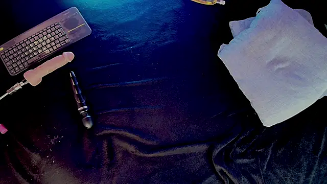 Candle  lz online show from January 30, 6:13 am