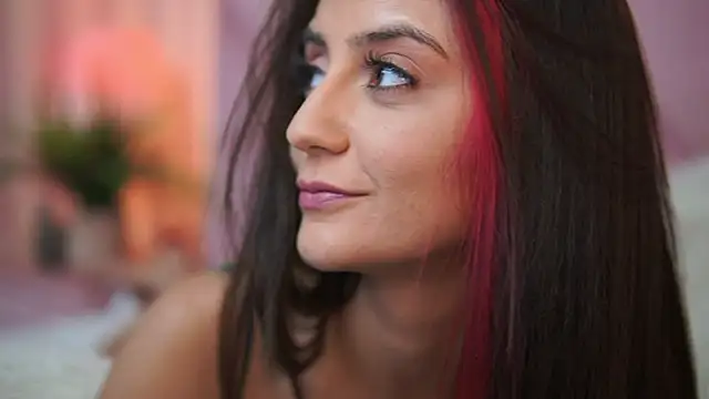 Snapshot of SabrinaHope chatting on February 9, 12:17 am SabrinaHope online show from February 9, 12:17 am