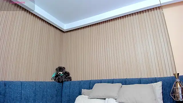 kathecute   online show from March 29, 1:38 am