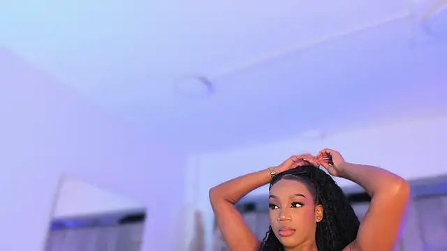 ChaynnaCooper online show from September 18, 8:00 pm