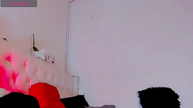 Snapshot of HELEM__S7 chatting on February 15, 9:04 pm HELEM S7 online show from February 15, 9:04 pm