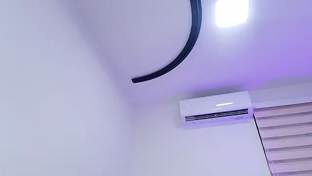 nicol f online show from March 6, 3:14 am