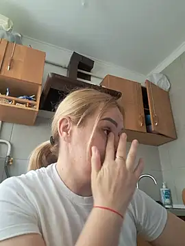 Malichkaanna30 online show from April 8, 7:52 am