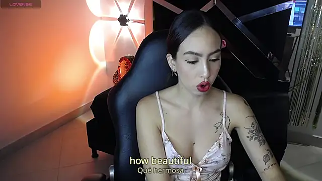 scarlett buttock online show from January 18, 12:57 pm