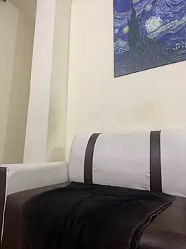 lunainsane58 online show from March 27, 8:37 am