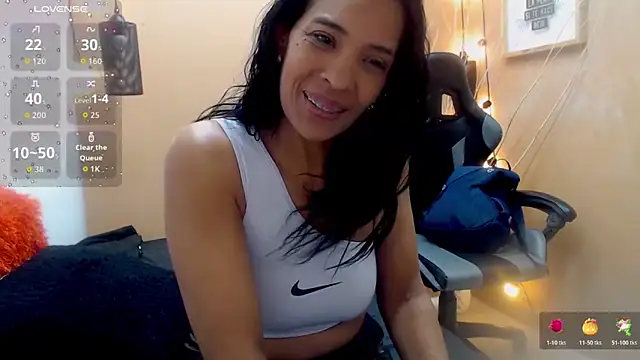 Snapshot of scarlet-foox chatting on November 2, 3:36 pm scarlet-foox online show from November 2, 3:36 pm