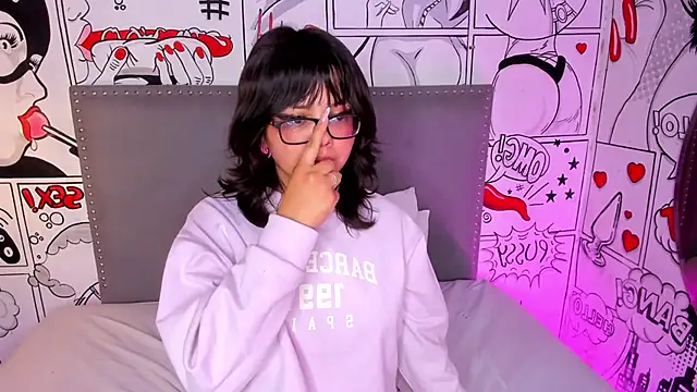 missy taylor  online show from March 6, 8:27 pm