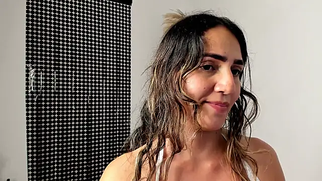 misshiccups online show from February 22, 4:29 am