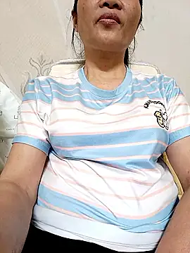 Snapshot of Lovepussyhair chatting on January 10, 1:29 am Lovepussyhair online show from January 10, 1:29 am