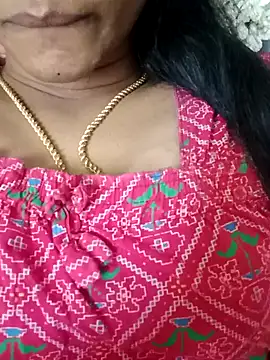 Snapshot of Ambika01 chatting on December 3, 5:31 am Ambika01 online show from December 3, 5:31 am