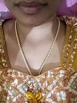 Snapshot of Ambika01 chatting on January 8, 7:24 am Ambika01 online show from January 8, 7:24 am