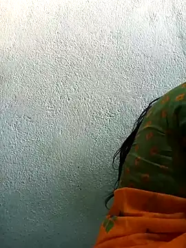 Snapshot of anusiya01 chatting on February 15, 2:15 am anusiya01 online show from February 15, 2:15 am