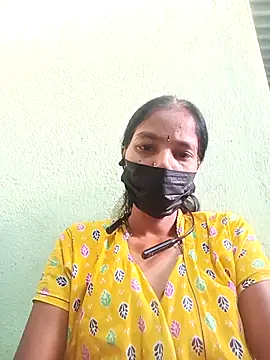 Snapshot of anusiya01 chatting on February 24, 2:08 am anusiya01 online show from February 24, 2:08 am