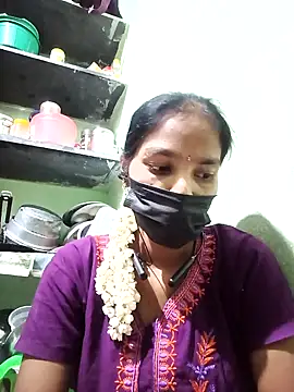 Snapshot of anusiya01 chatting on March 12, 6:44 pm anusiya01 online show from March 12, 6:44 pm