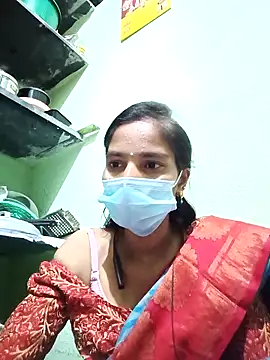 Snapshot of anusiya01 chatting on November 18, 2:32 pm anusiya01 online show from November 18, 2:32 pm