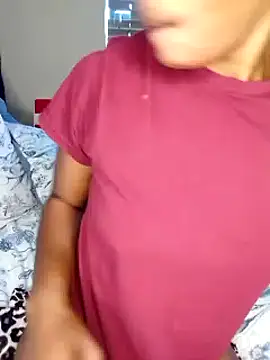 Snapshot of cattallinna98 chatting on December 8, 1:47 pm cattallinna98 online show from December 8, 1:47 pm