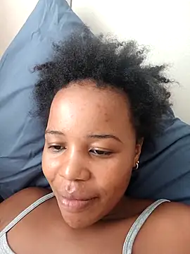 Snapshot of cattallinna98 chatting on November 28, 1:14 pm cattallinna98 online show from November 28, 1:14 pm