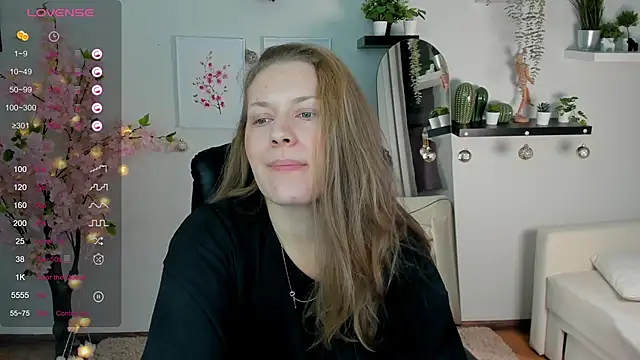 Ariell Margot  online show from January 4, 6:30 pm