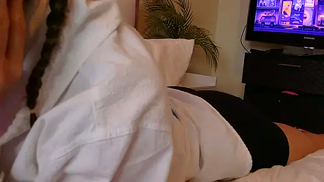 Snapshot of Sexyhottpunani chatting on July 12, 1:24 pm Sexyhottpunani online show from July 12, 1:24 pm