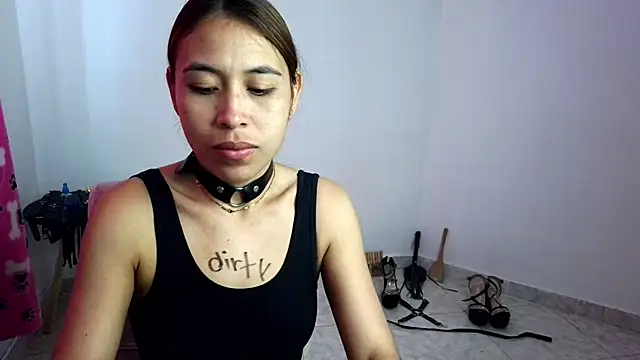 Snapshot of asiri_smith chatting on May 27, 1:52 pm asiri smith online show from May 27, 1:52 pm