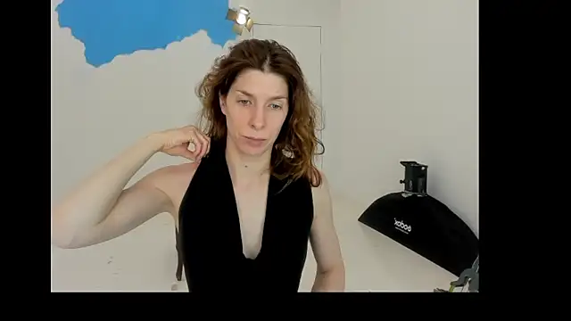 YourSuperModel online show from April 5, 7:38 am