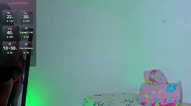 Snapshot of tisaya_8 chatting on January 23, 4:59 pm tisaya 8 online show from January 23, 4:59 pm