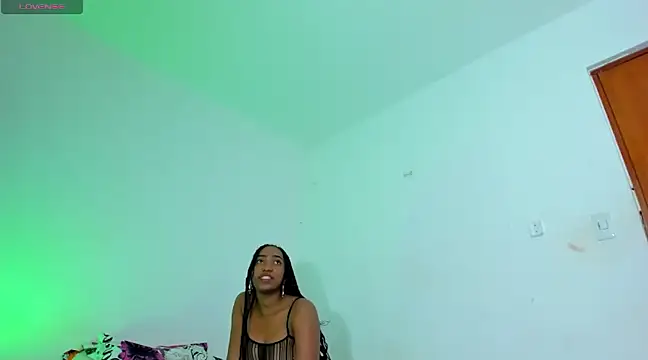 Snapshot of tisaya_8 chatting on March 14, 7:44 pm tisaya 8 online show from March 14, 7:44 pm