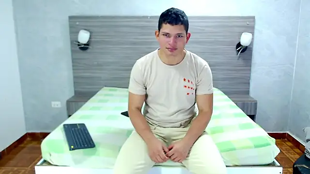 Loony Zion online show from December 5, 1:20 pm