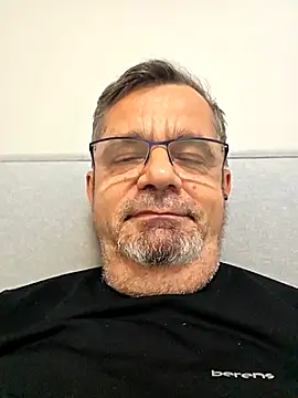 Snapshot of axecoman60 chatting on December 4, 8:50 pm axecoman60 online show from December 4, 8:50 pm