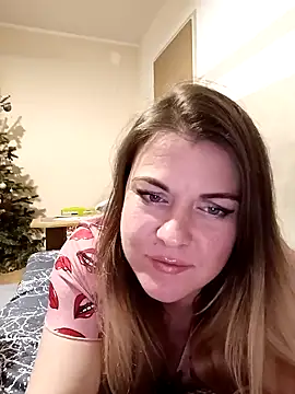 Snapshot of LunikaLunaX chatting on January 10, 7:54 pm LunikaLunaX online show from January 10, 7:54 pm