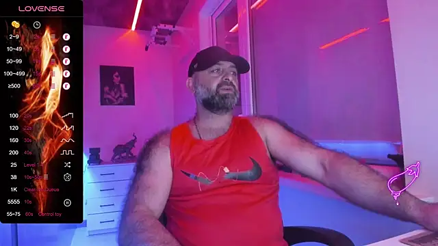 Snapshot of MAGABEAR077 chatting on June 18, 4:11 pm MAGABEAR077 online show from June 18, 4:11 pm