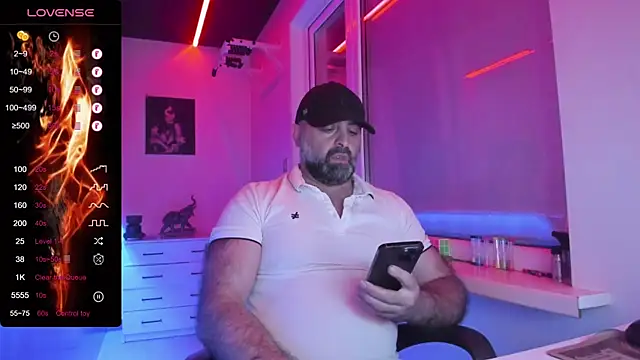 Snapshot of MAGABEAR077 chatting on June 26, 6:45 pm MAGABEAR077 online show from June 26, 6:45 pm