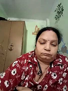 Kavya kapoor online show from October 6, 5:43 pm