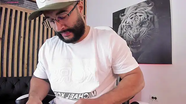 Luke  09 online show from March 8, 11:58 am