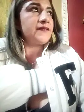 Hannahcandyy online show from March 10, 10:45 pm