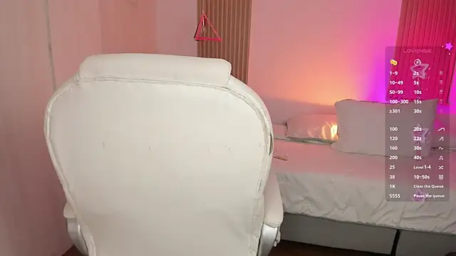 Kendall Bunnyy online show from October 30, 7:58 pm