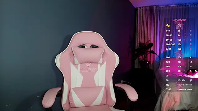 Kendall Bunnyy online show from February 11, 8:47 pm