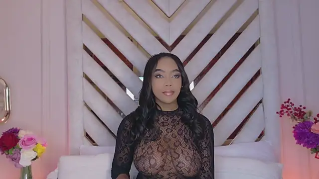 Snapshot of Lola_King chatting on July 15, 3:12 am Lola King online show from July 15, 3:12 am