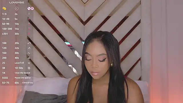 Snapshot of Lola_King chatting on July 17, 4:08 am Lola King online show from July 17, 4:08 am