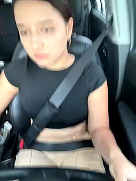 littlemelodi18 online show from October 6, 5:43 pm