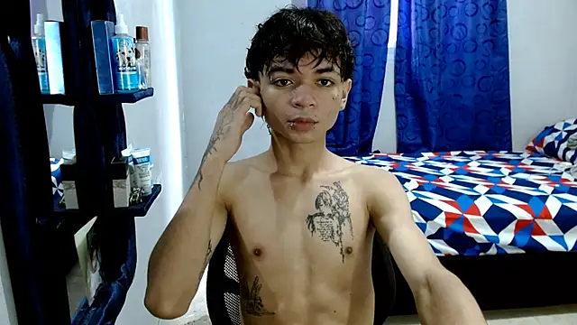 Snapshot of Lovebeng_ chatting on December 17, 5:36 pm Lovebeng online show from December 17, 5:36 pm